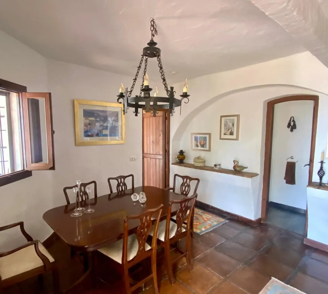 3e24a1f5-b3af-49ca-9f82-b55659651315