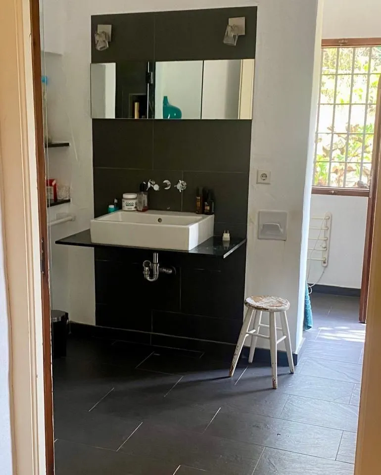 6672fb7f-4703-41c4-b47b-f9c683136a8e