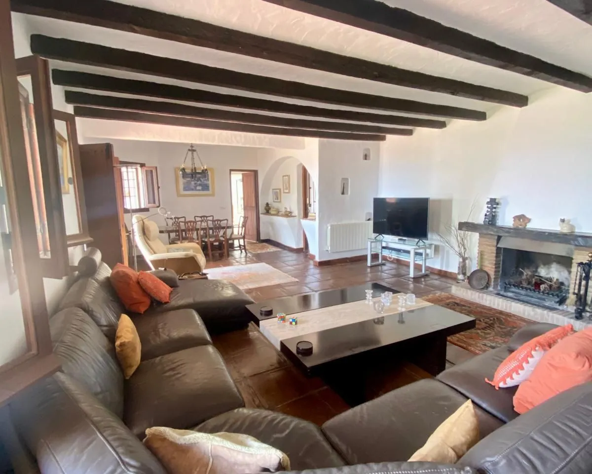 6df17922-201d-422b-9ef1-8e648c169ee2