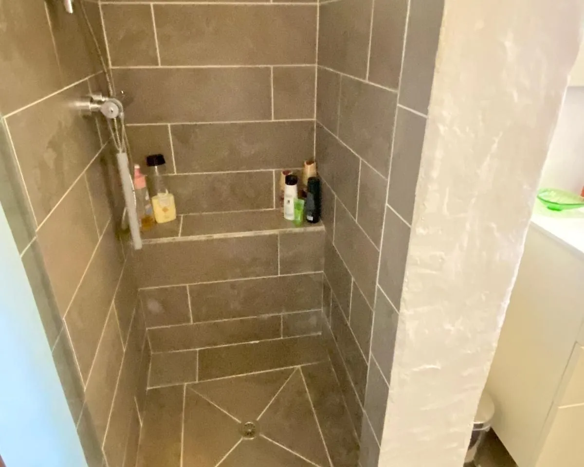 9873c3ab-d9b5-43de-a010-30ae7fadb061