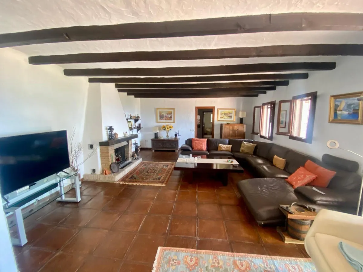 d770f314-96e9-483c-a351-fc8fceeaae60