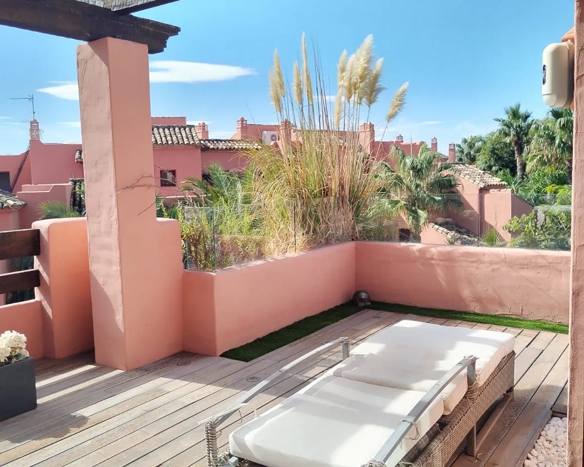 00f7bd90-d230-48cc-92c5-4ea515aafe06