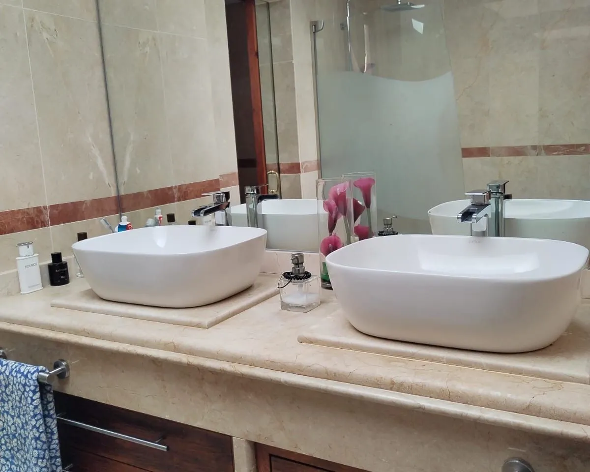 dd38db11-9fc2-4cdc-a56b-155d3a572ab7