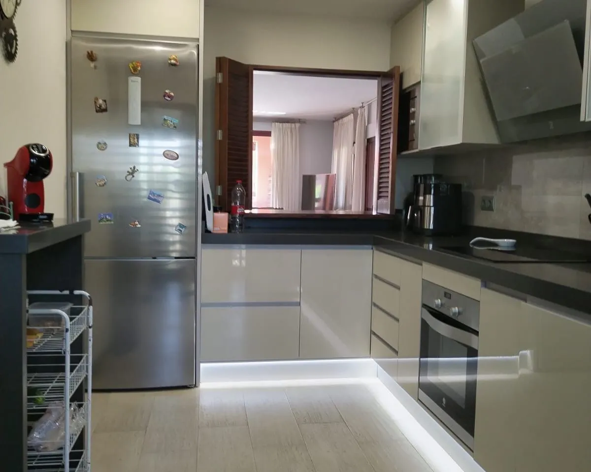 ff2467f5-24d6-4560-8252-e3ac172d7d00