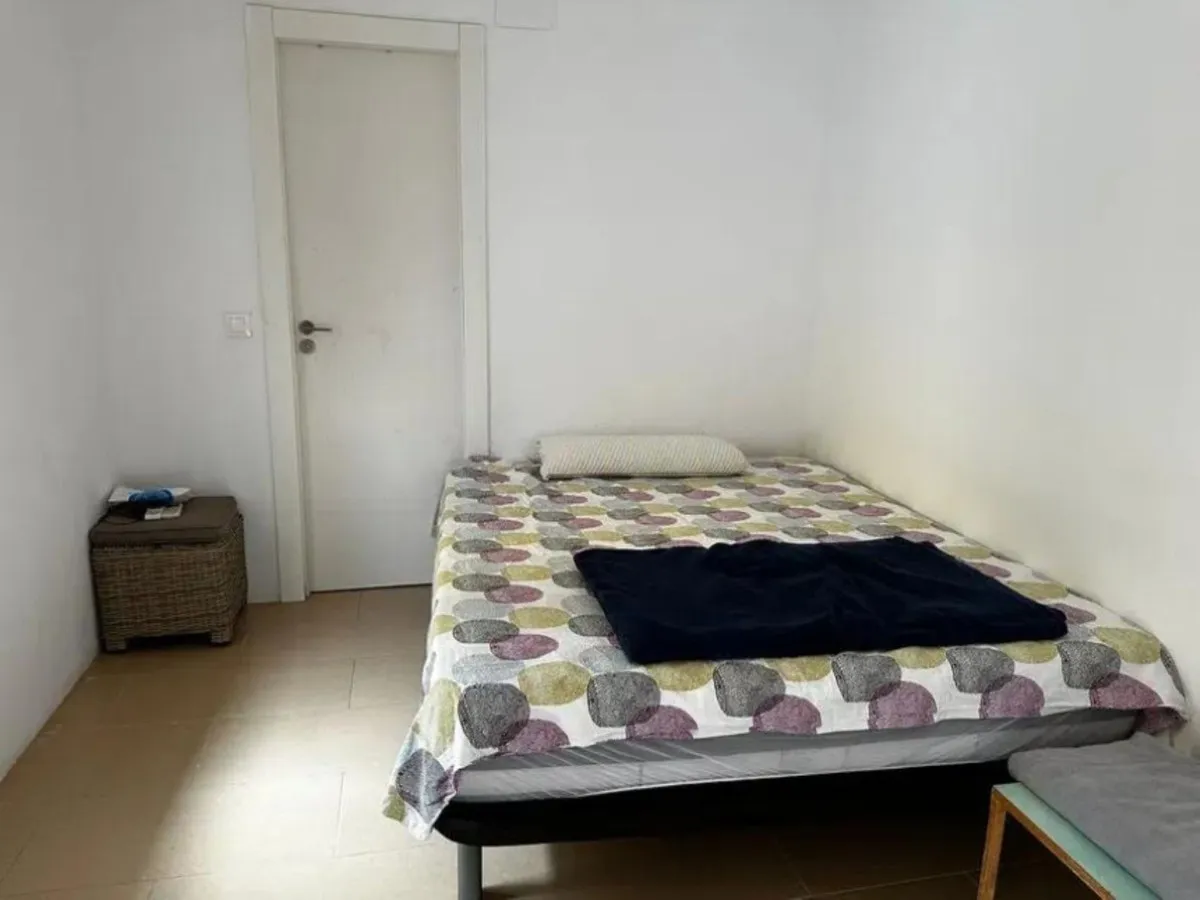 ffac8d6a-e4a5-46f4-ba4f-3390bfea6fea