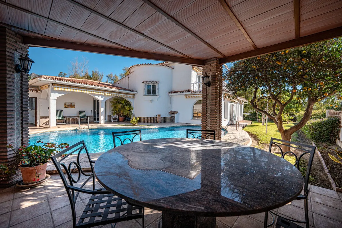 5a6c3a8b-9ccc-443e-9855-ecf05a2931de