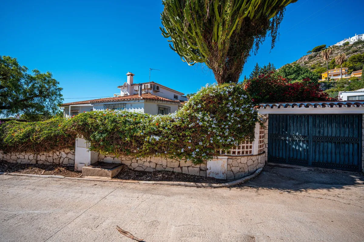 69214120-62bb-45f6-aa1b-184ede2a188e