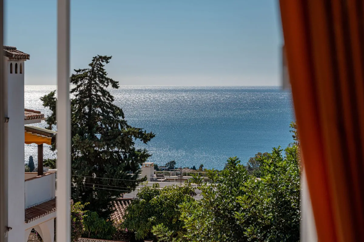 a446fa8c-e379-41e4-88db-0c8b0da8fa8d