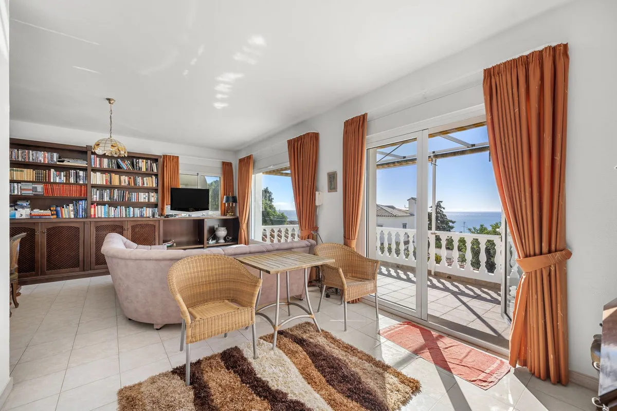 c05e24ae-d6d9-4e09-8a24-8263c847b8f5