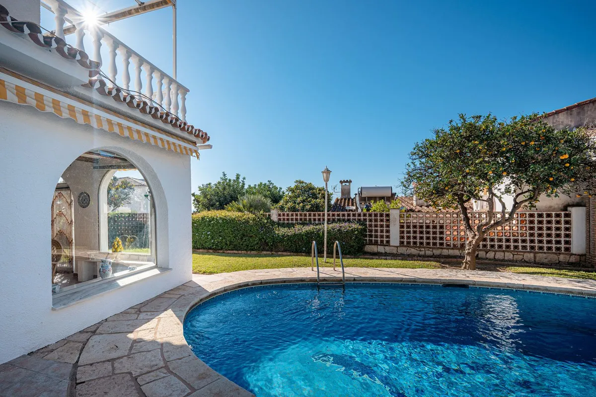 e59b2906-0332-465f-9008-79248045f340