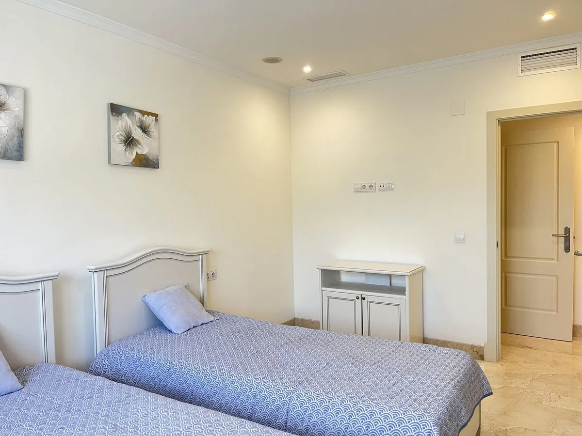 280fdfd8-f537-4171-b37b-8f624ea2b64a