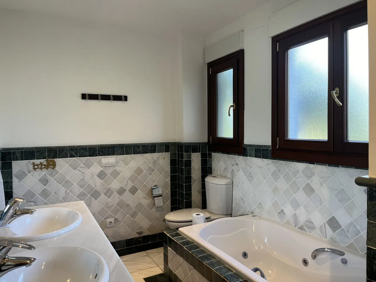 6662d107-b0b9-43dd-8c79-08680bfd369f