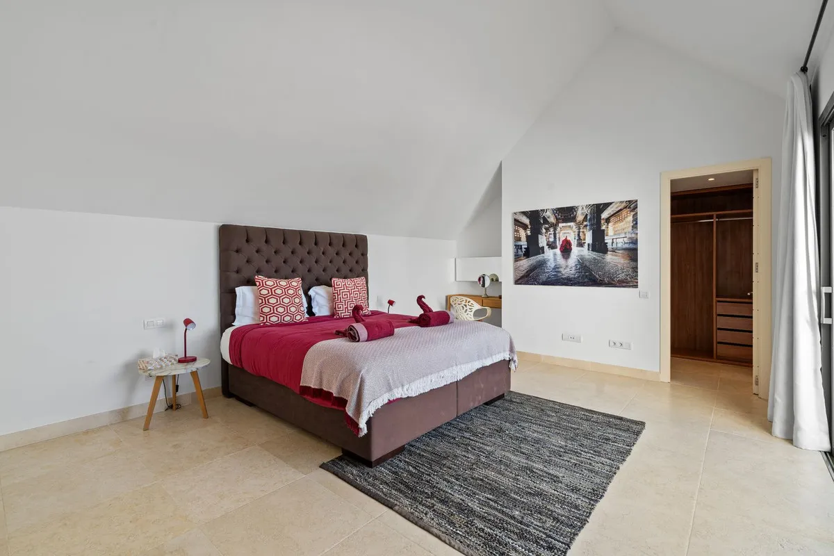 31db17a0-3e93-4e02-97ee-af988ff7d292