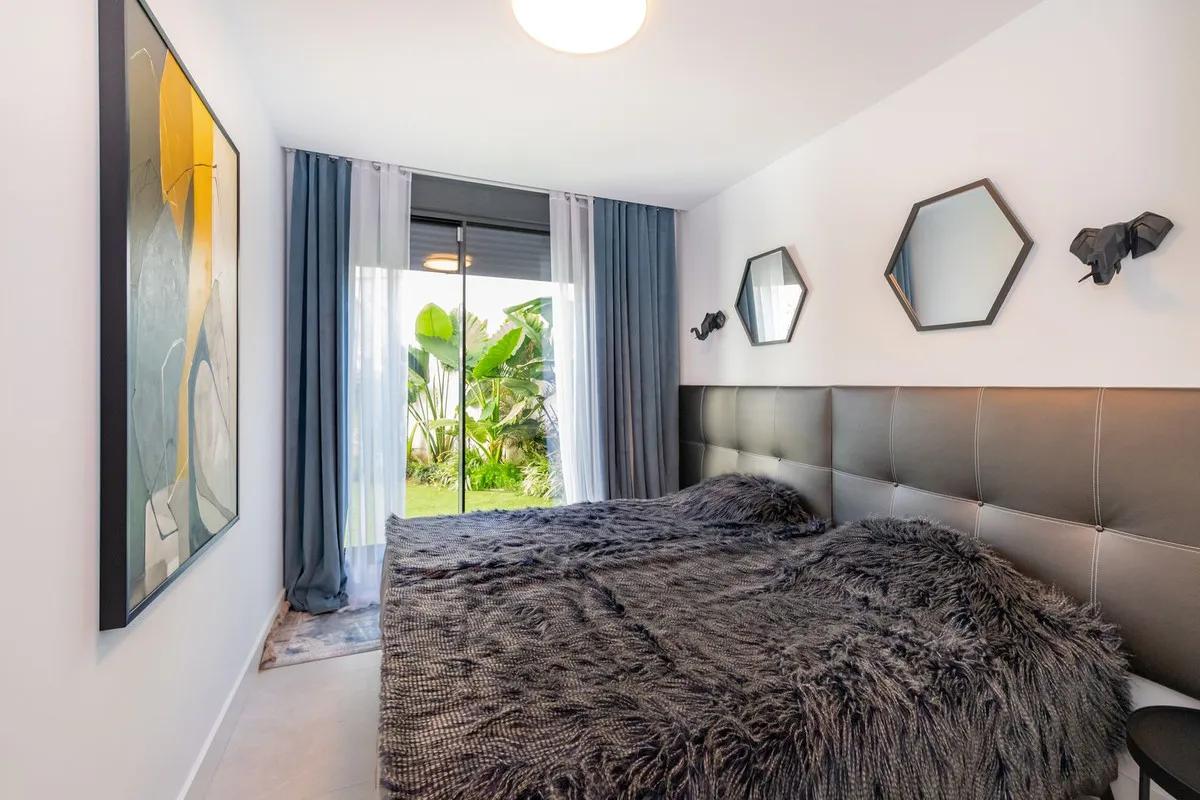 44d3e977-c39d-4b22-acba-4abf0a258385