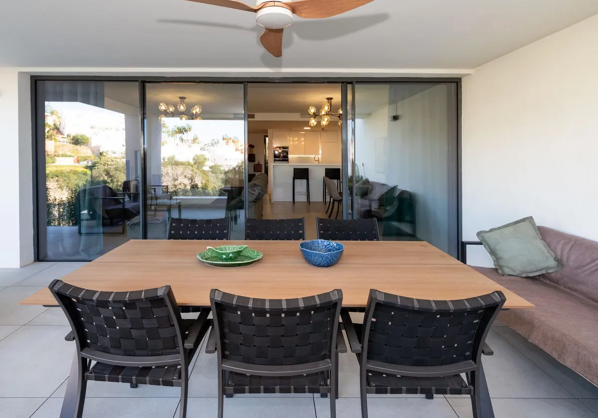 6596c1e0-a1ff-4a72-94e4-4e3f37e45e96