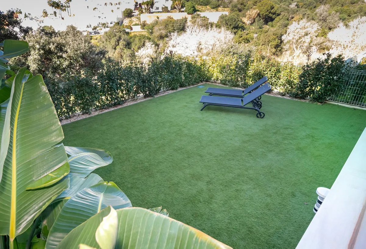 a584c02e-92ae-4eb7-ab27-5b871ba128d1