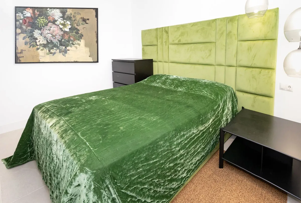 d5601504-3f91-42b1-bb96-9329d2c64dd8