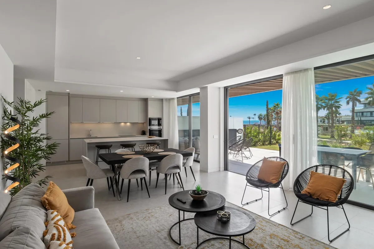 0b721058-a199-4c28-9e95-4f51012ab8cc