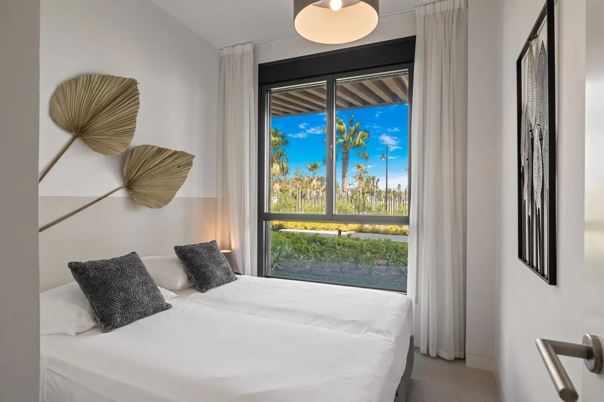 5677e16d-6720-464d-b3c2-cfa33d86b1c9