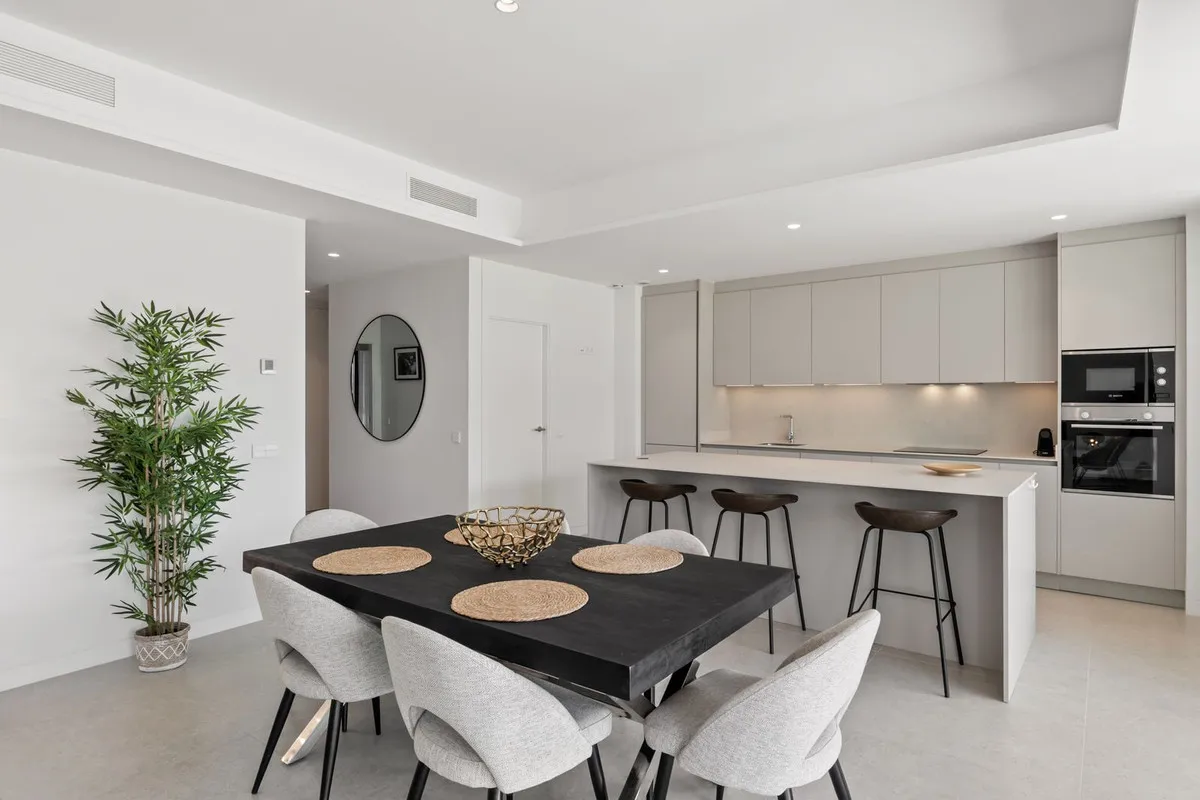 6103bf6d-f130-4b2d-b5ae-e9fc2fb26d75