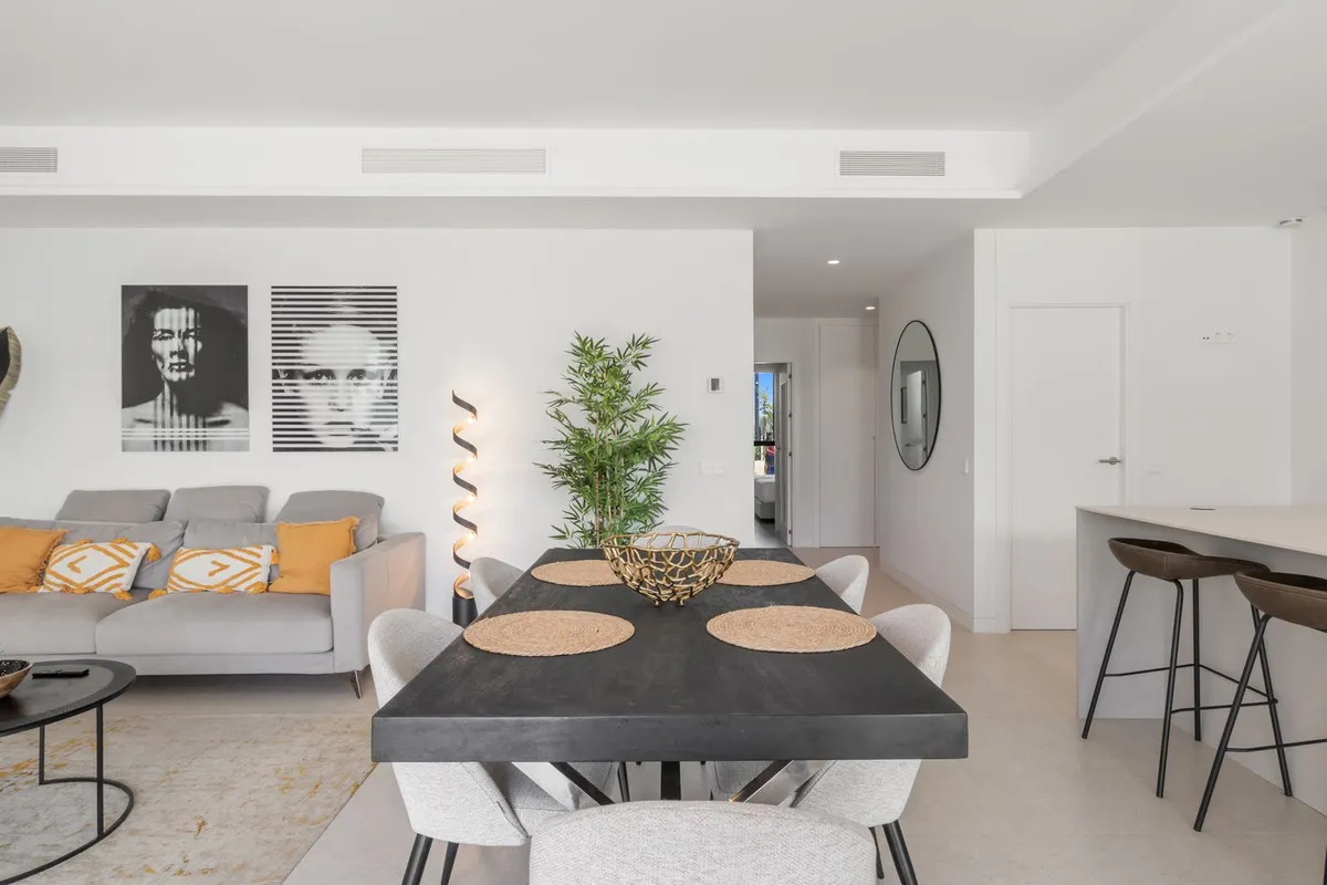 9490f2db-752c-4dd5-86da-fc6a5e149f25