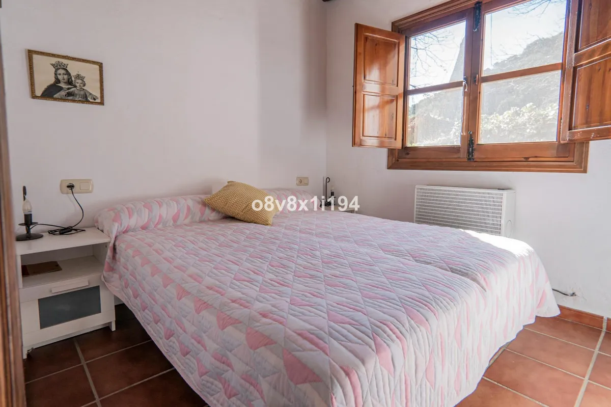 b21175fc-c12b-4ea6-bb77-042d00c5106e