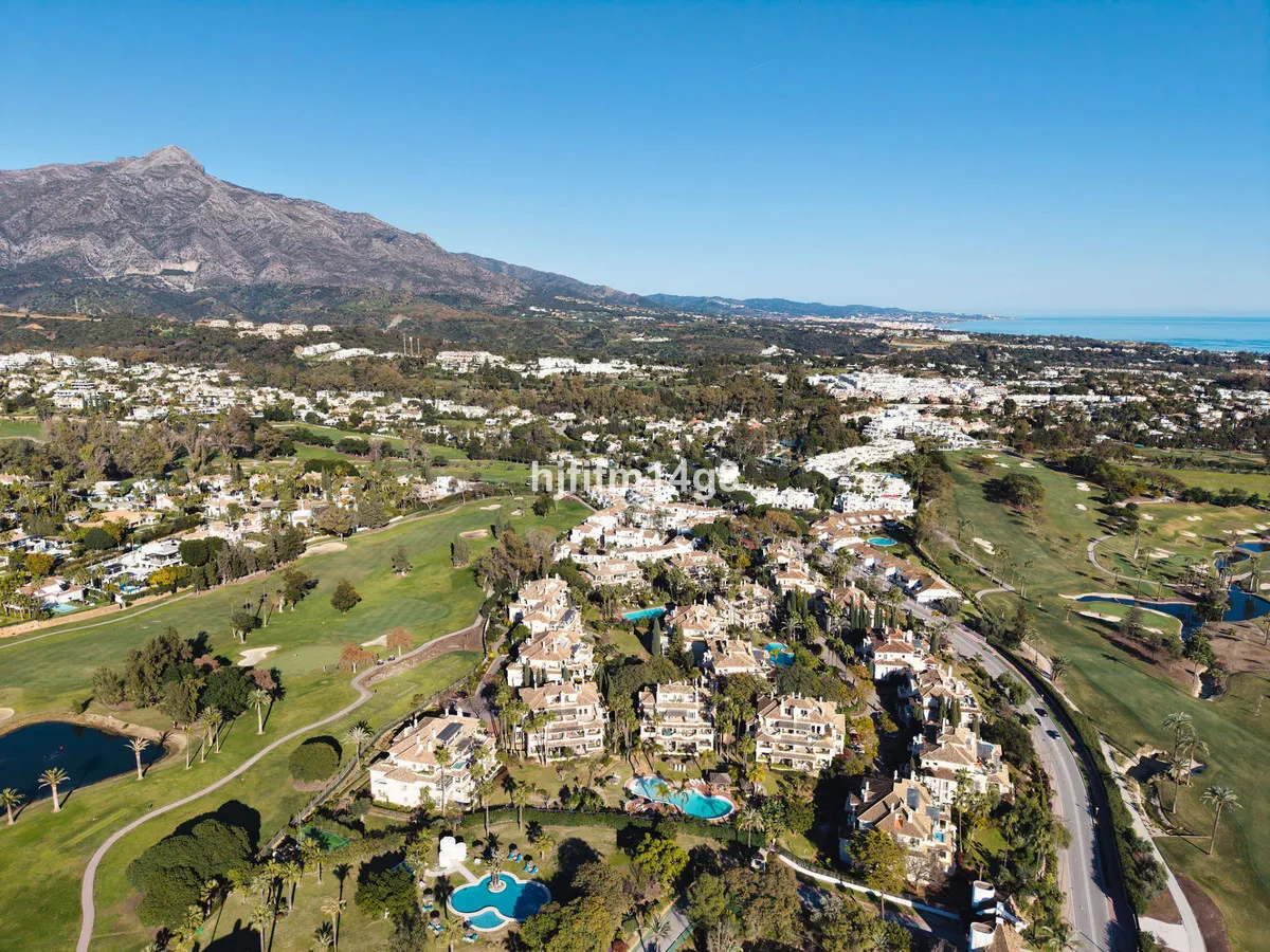 76250201-395b-4ff6-adc0-1c8c3c32d9dc