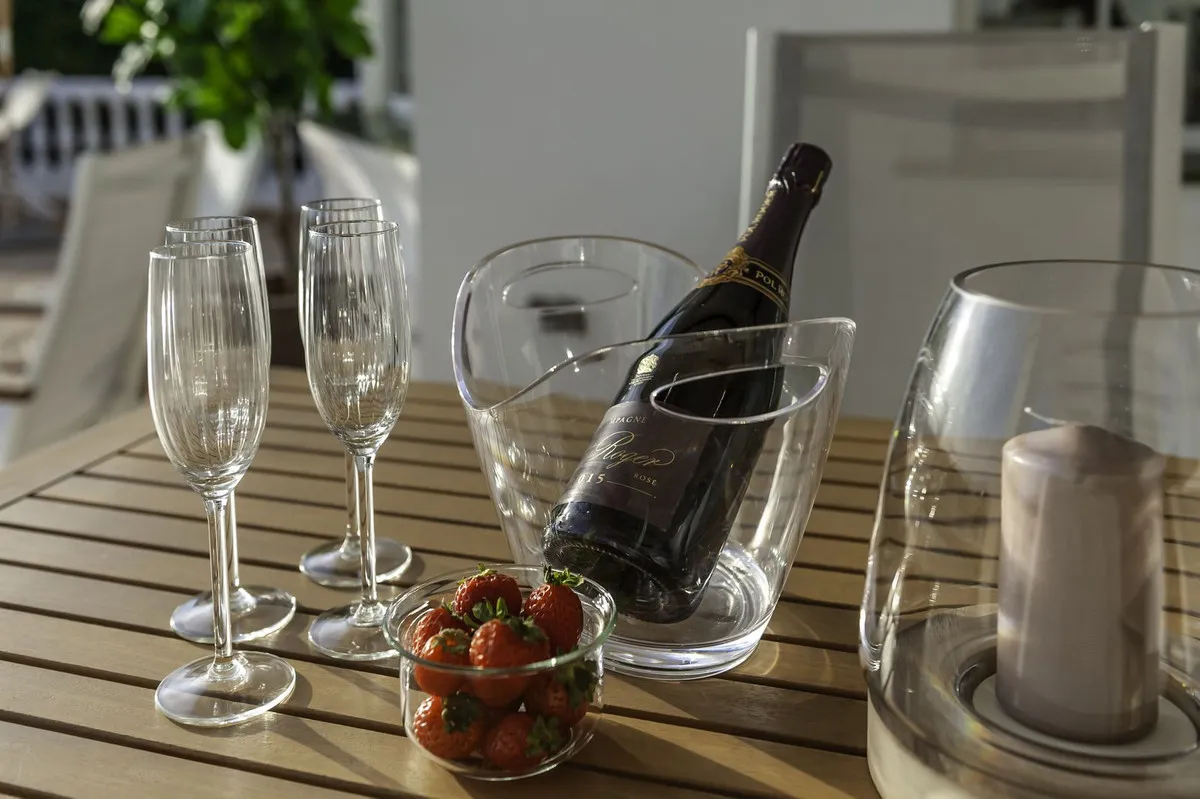 27294dab-06d1-4aae-bae9-c71a53fd93b2