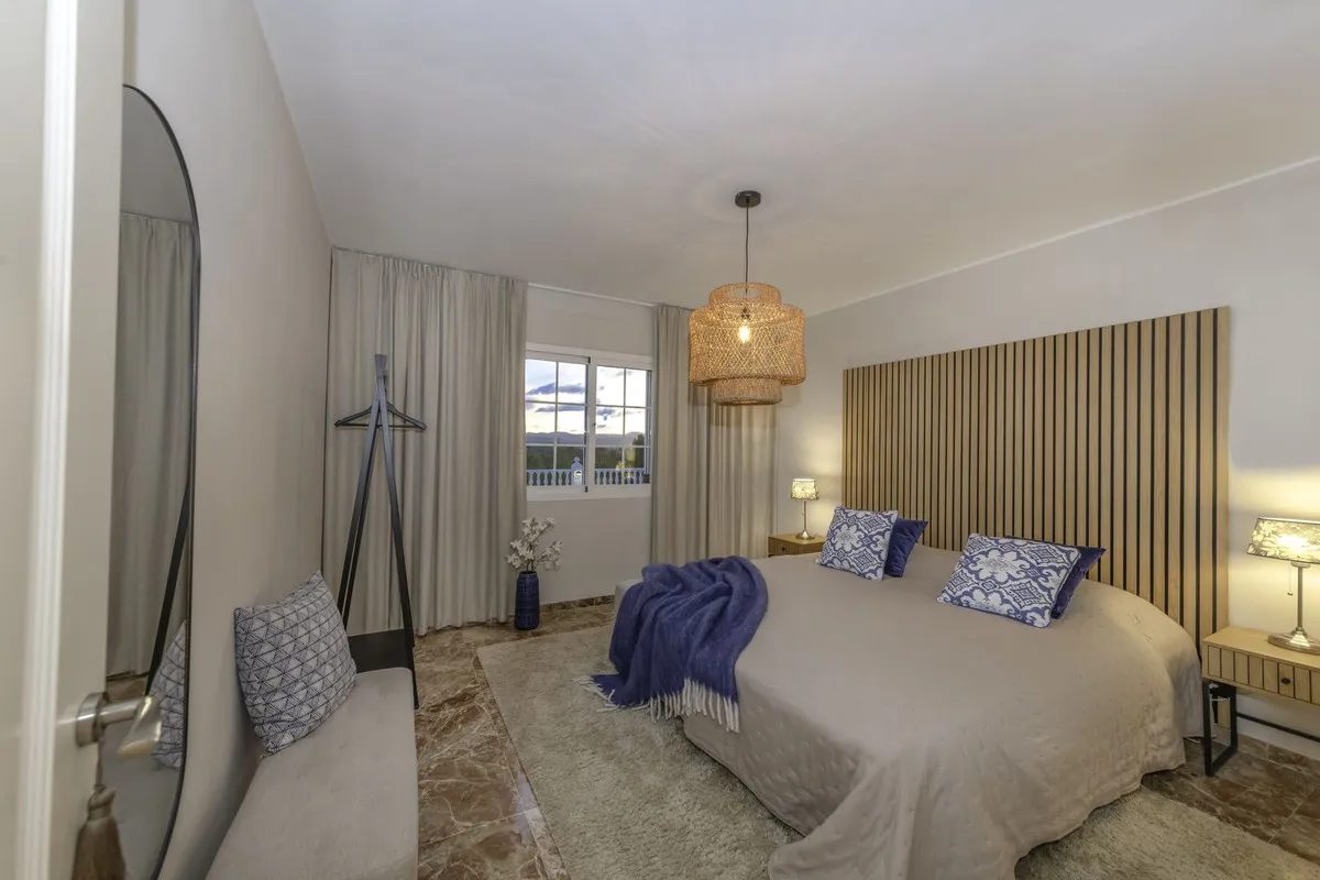 42e6fb91-90e4-4bfe-b184-c2239a2127bd