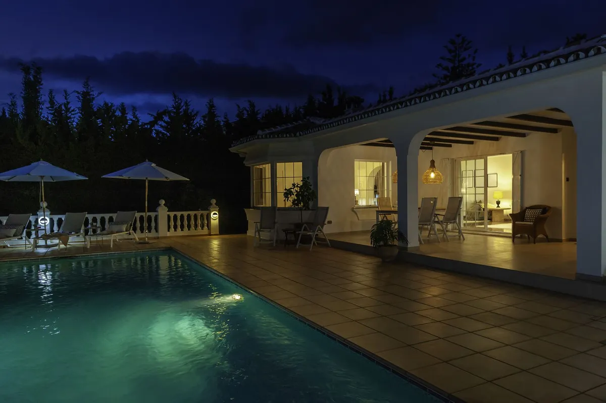 b10c786d-c1b7-4d43-b1a7-fa1ada820602