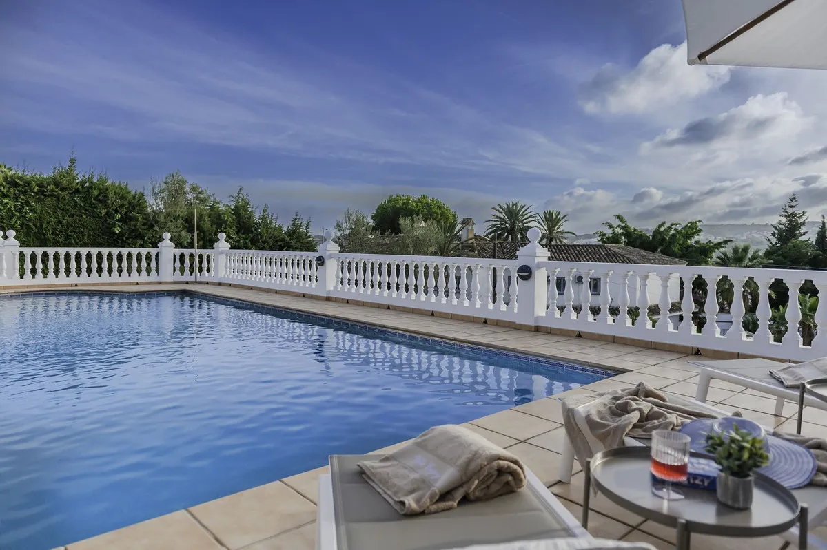 d569e18e-2eb7-404b-a07a-acb5726b1949