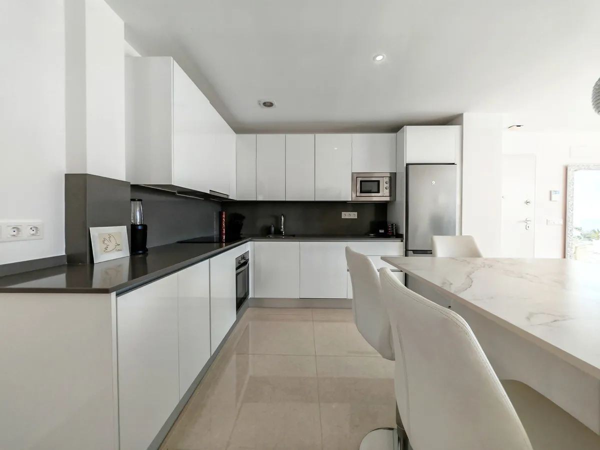 d64f58c8-060d-476d-aad1-ca0f1bfd190b