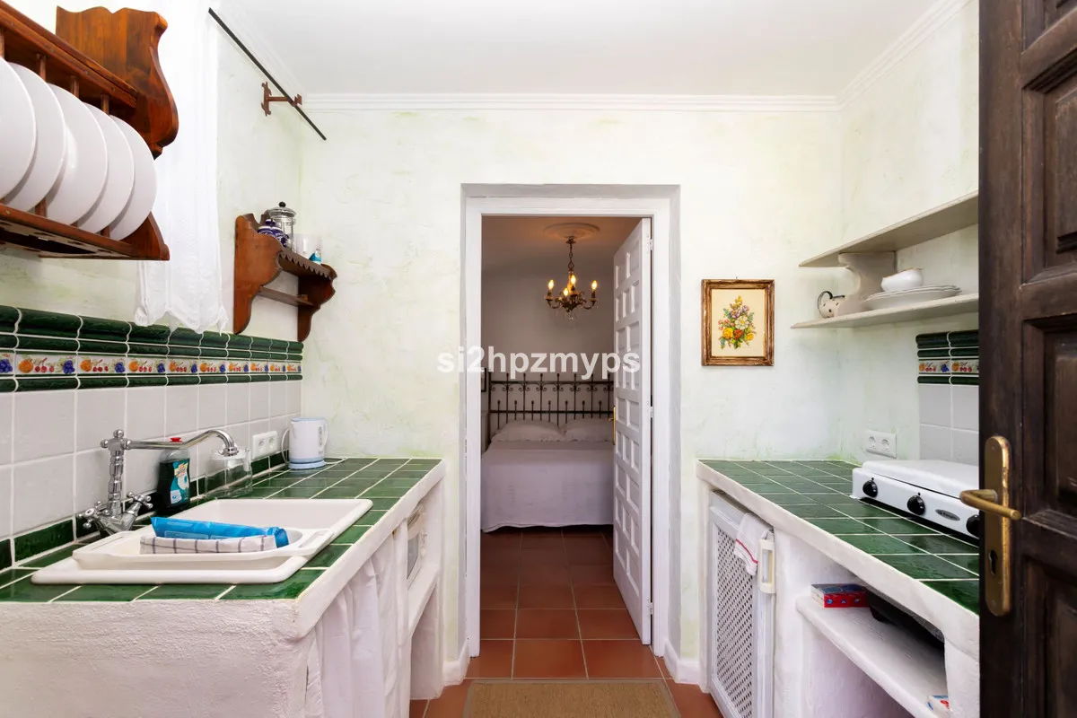 09068495-57de-4045-9169-9ef6ca5d83da