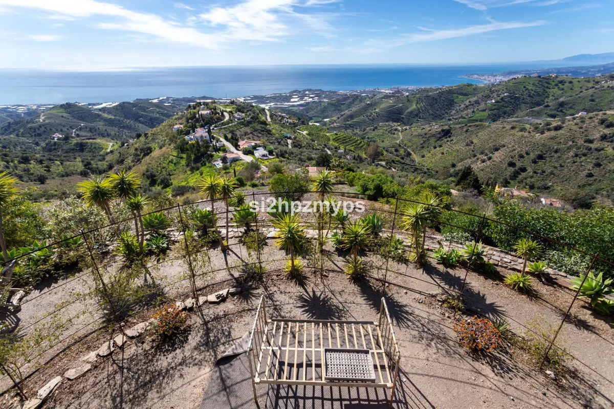 5df86ef8-2768-47da-b5b9-708254b3082e