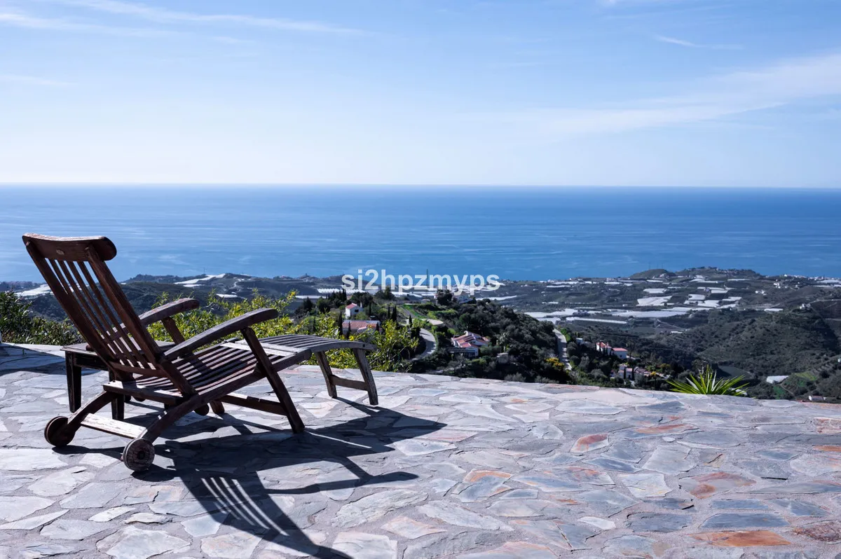 6cfb863d-7a85-4967-98e6-6e0b50b28bfb