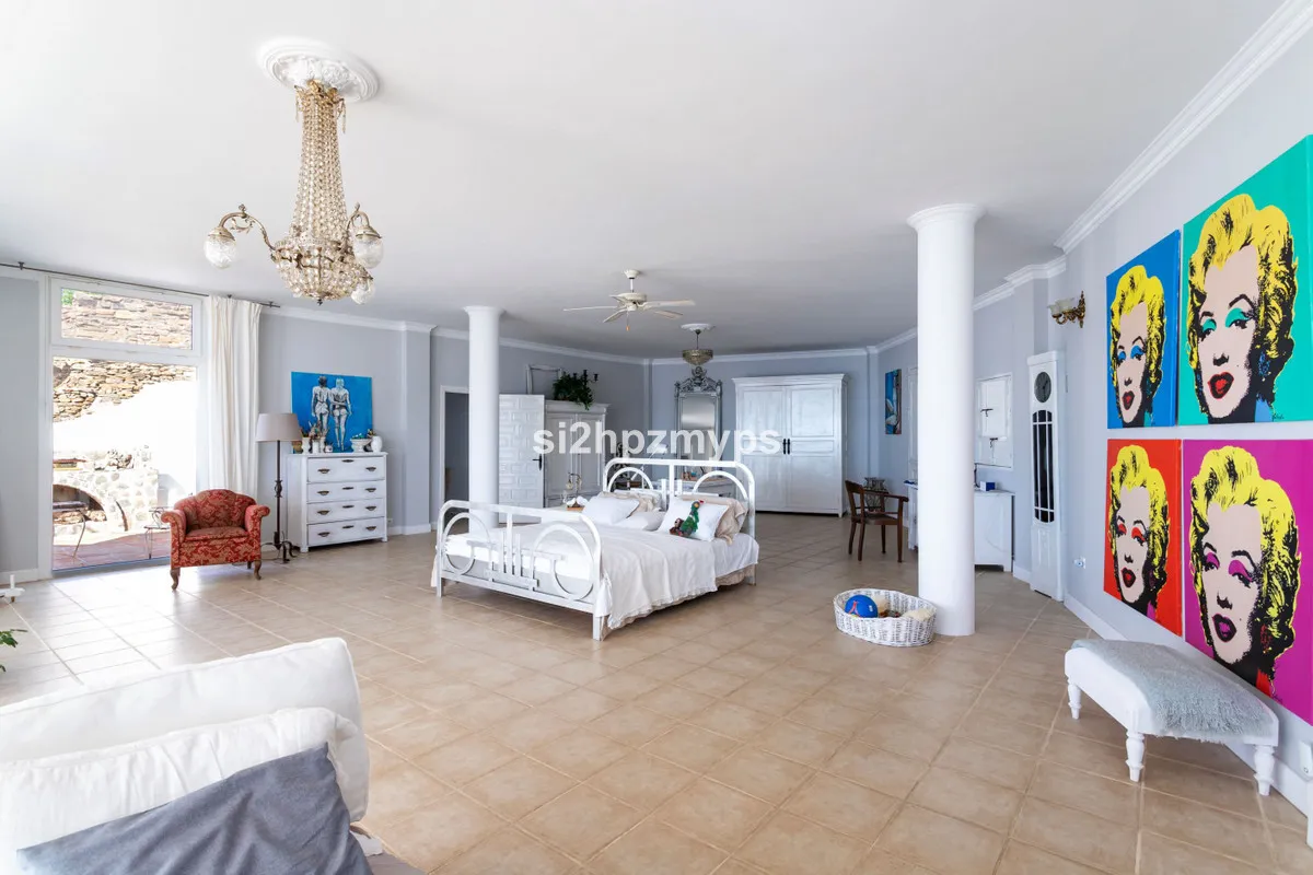 7487cea1-7577-4004-8261-1122e1a2899a