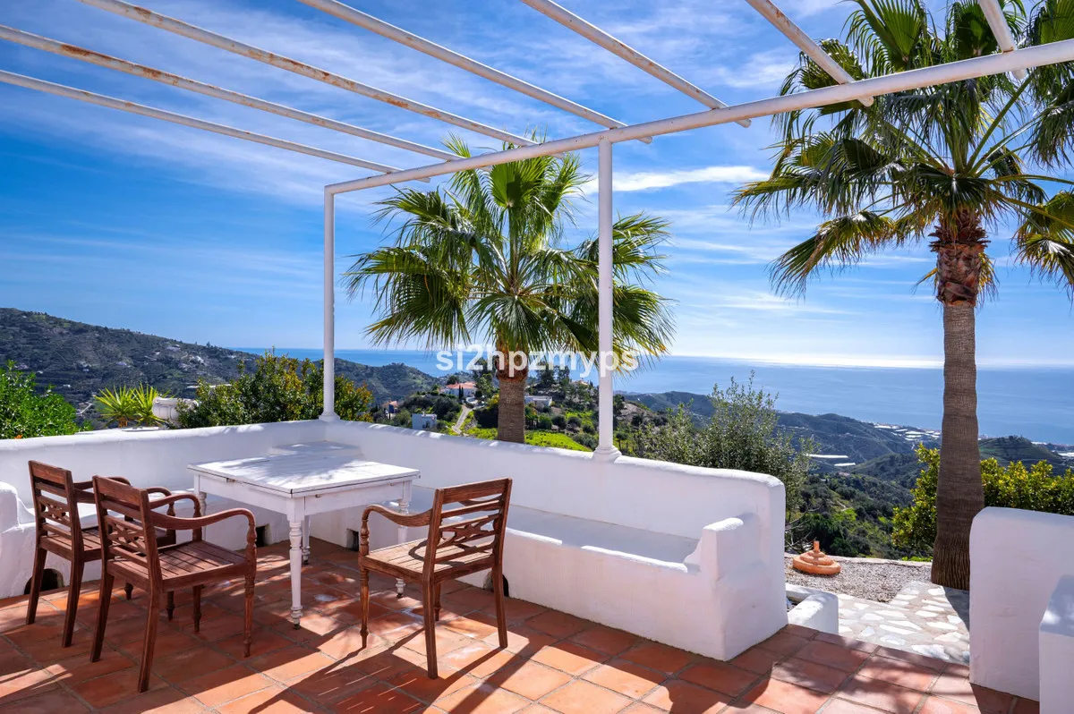 7df7cf69-6c4c-46b0-b2c9-53b7de028e96