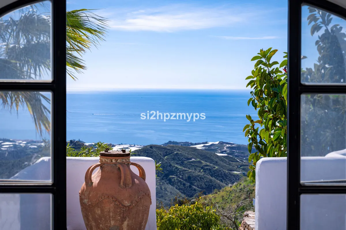 8e0acca2-a43d-4085-a407-21dc2bdc718e