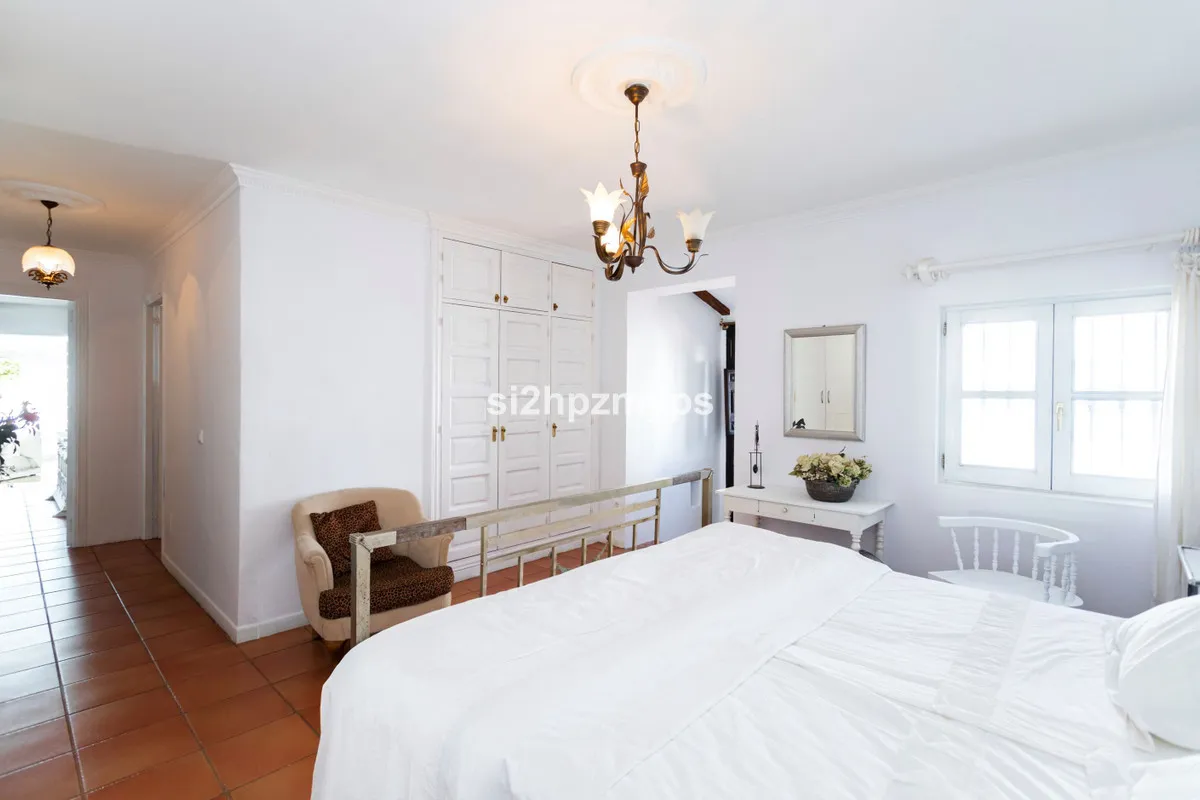 8e4d0dd6-5373-40f8-ad1c-21fd9020f0ec