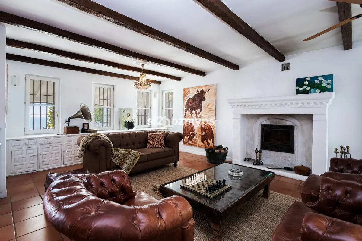 96f2da99-8287-4e26-9024-ddf1d201e43e