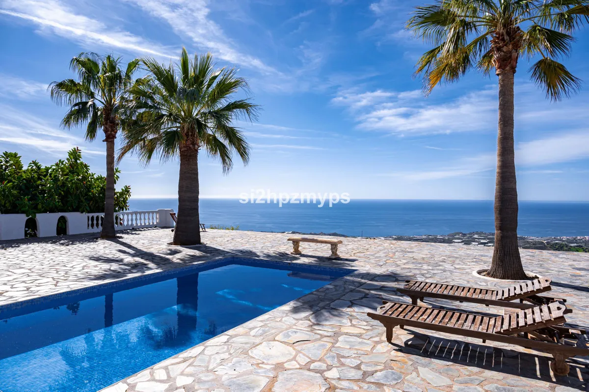 d3172cc8-867d-4011-8e4b-5ac72a4d1074