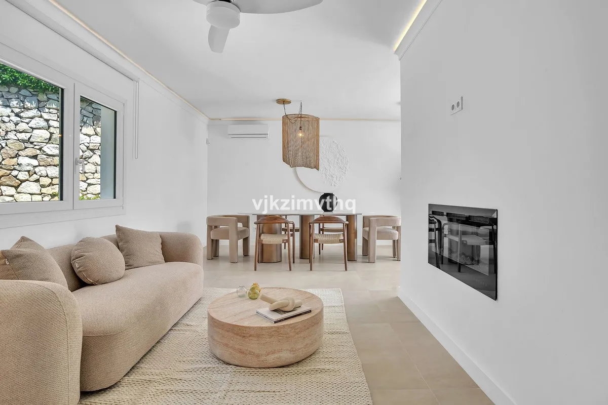 59c1d49a-0677-4451-a0c0-1f3ca65a1f9e