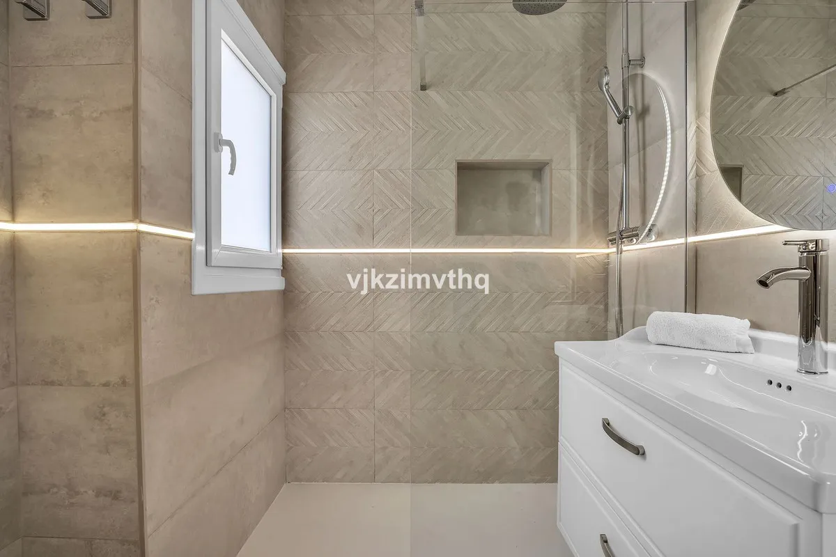 97f52536-acfe-48c5-a3ee-f3a3507bd0aa