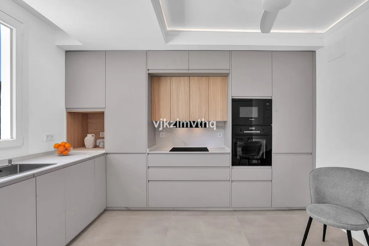 e24c9b2f-d97f-4808-807a-4182851e7f90