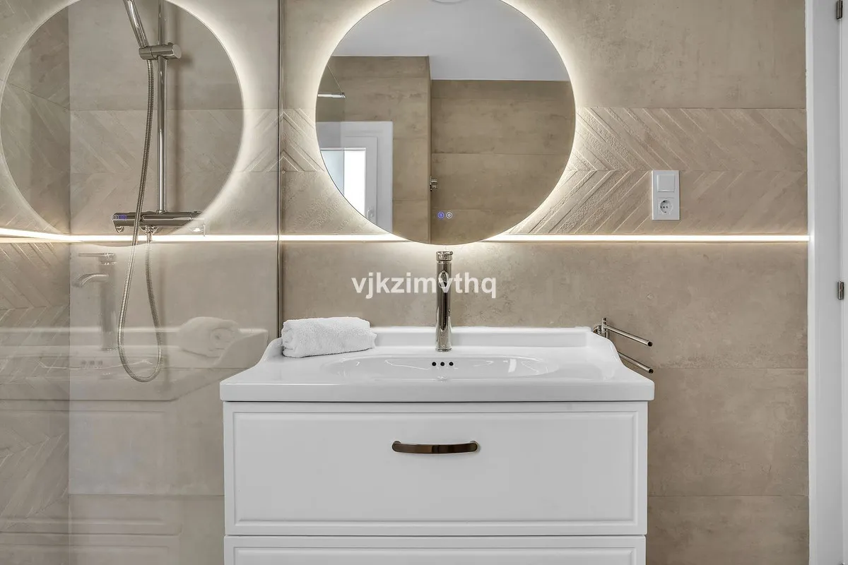 f8916e54-a786-46e3-9ebe-ca4cfac34dbf