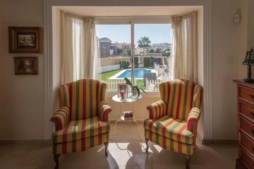 39722316-ccee-4f6b-a5f2-37a2e0e64cb4