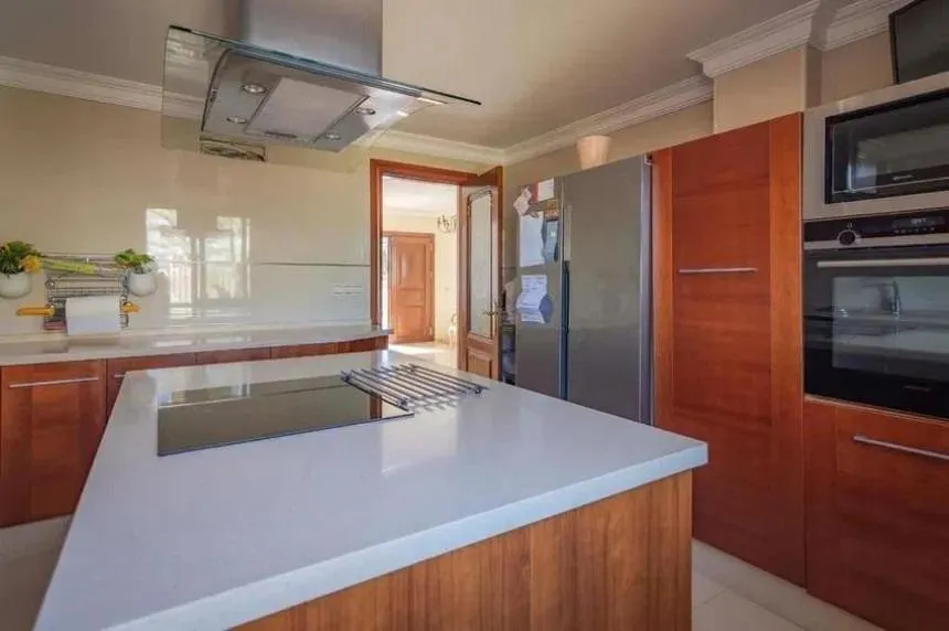 7c12733c-2527-44f9-8334-b1162c3b139a