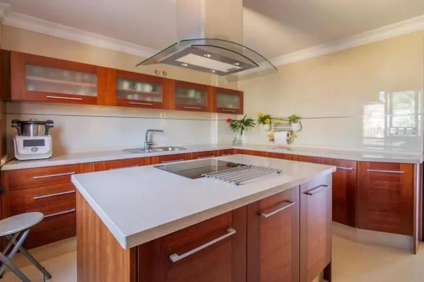 81c4fdae-fa0b-4313-89e4-e7e21188256b