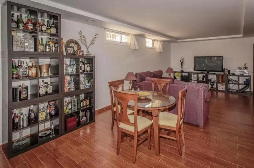 96abd543-fdb4-492f-af8b-128e46d581ae