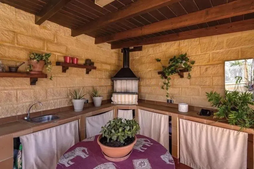 fea4bdd5-b6c7-4f5f-b755-9ccccf3ecea4